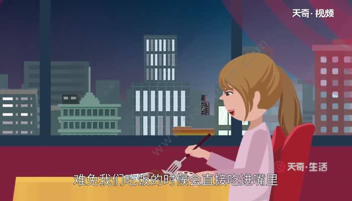 长期涂口红唇部颜色黑了怎么恢复 经常涂口红嘴唇变黑了怎么办 