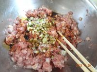 土豆莜面蒸饺的做法步骤4
