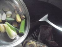 红烧鱼的做法步骤5