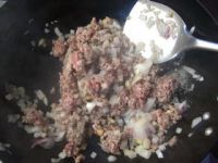咖喱牛肉酥派的做法步骤7