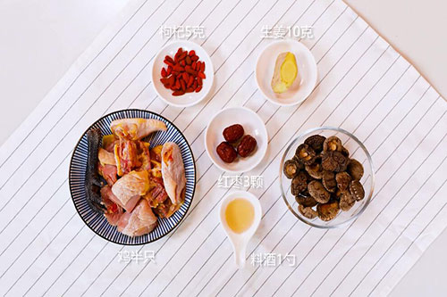 香菇炖鸡汤的做法 香菇炖鸡汤怎么做