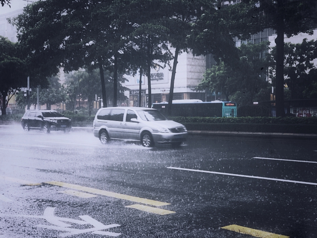 内蒙古今明两天有暴雨 需注意防范次生灾害的发生