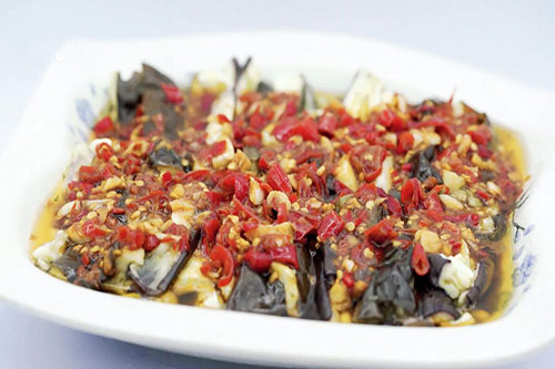 剁椒拌茄子的做法 家常剁椒拌茄子怎么做