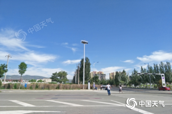内蒙古雨势减弱高温在线  局地气温36℃