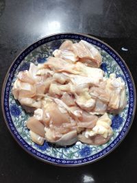 洋葱番茄汁鸡腿排的做法步骤3