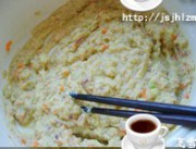 蔬菜豆渣饼的做法步骤3