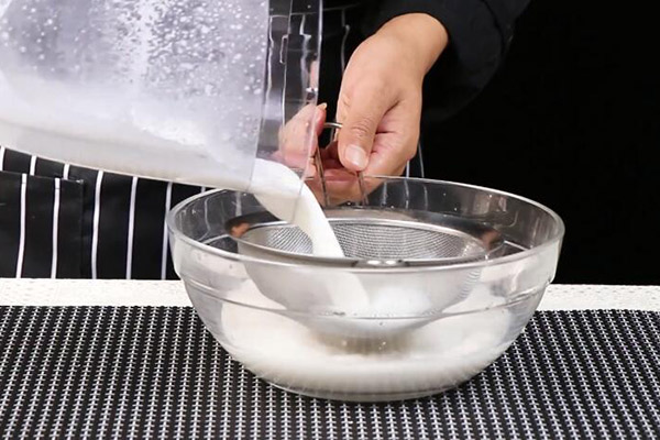 杏仁豆腐的做法 自制杏仁豆腐的方法