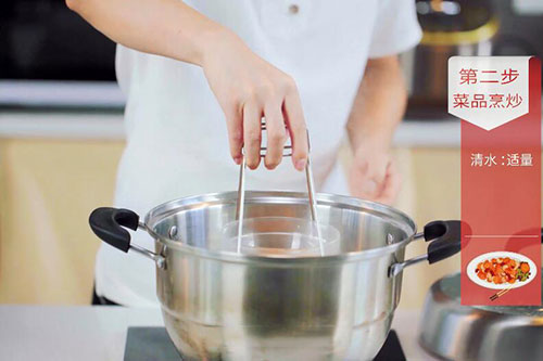 金沙午餐肉的做法 金沙午餐肉怎么做好吃