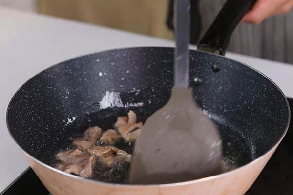 正宗辣椒炒肉的做法 辣椒炒肉怎么做好吃