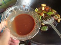 腐乳炖黄鱼的做法步骤9