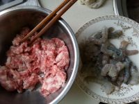 鲜虾猪肉包的做法步骤1