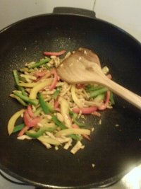咖喱鸡丝炒意粉的做法步骤7