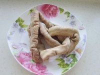 干煸肥肠的做法步骤1