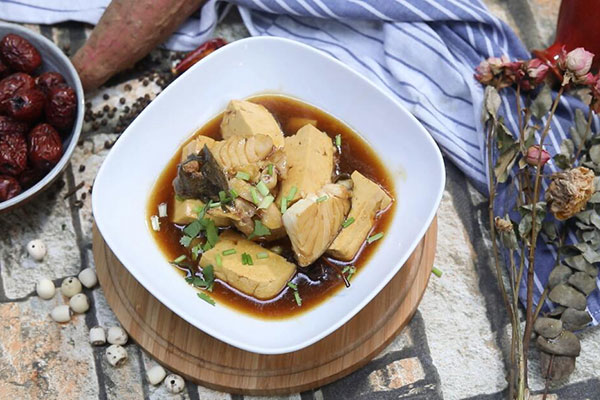 鳕鱼炖豆腐的做法 鳕鱼炖豆腐怎么炖