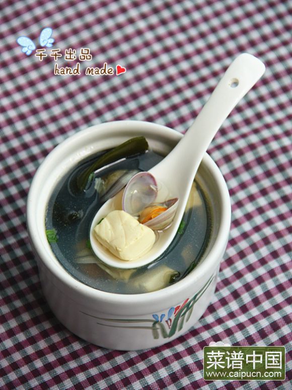 蛤蜊海带豆腐汤