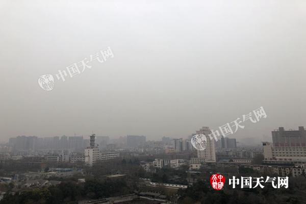 明起河南洛阳等地有暴雪 局地降雪量超25毫米或破历史极值