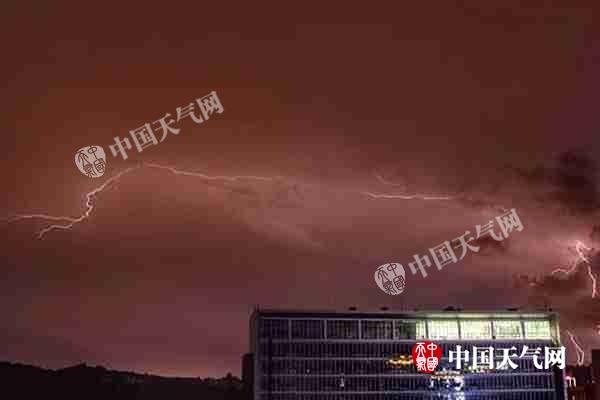 湖南雨后高温再回归 湘西湘北需防雷雨