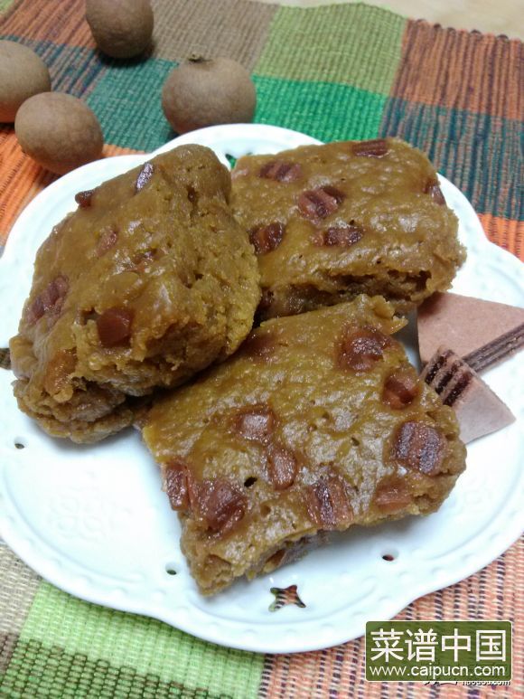 红糖桂圆山楂片年糕