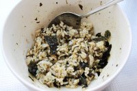 榄菜肉松饭团的做法步骤5