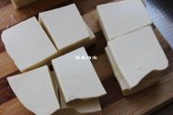 番茄豆腐的做法步骤1