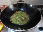 芸豆炒肉的做法步骤4