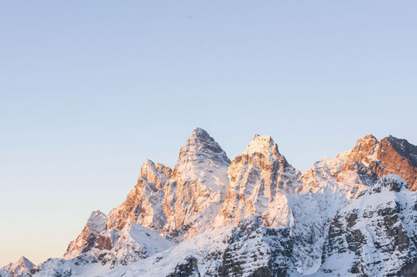 香格里拉雪山有那些 香格里拉四大雪山介绍