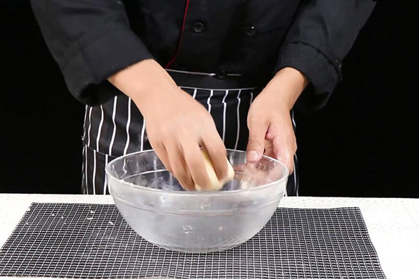 自制肉松饼的方法 如何做肉松饼
