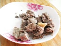 红酒烩牛肉的做法步骤3
