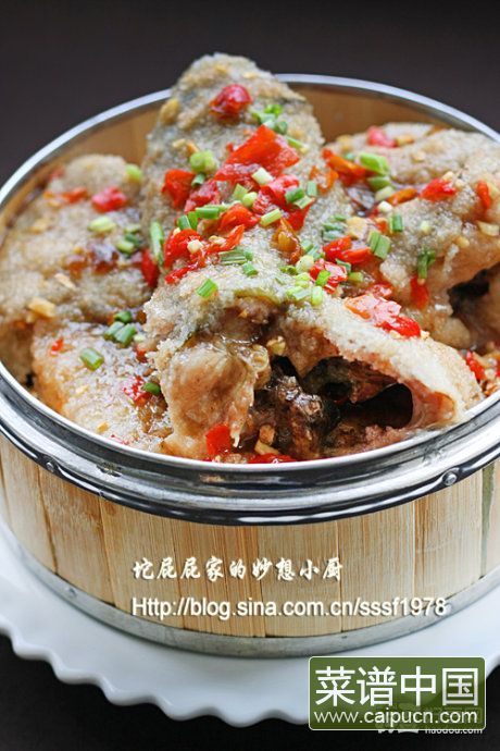 剁椒粉蒸鲶鱼