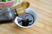 凉拌茼蒿的做法步骤5