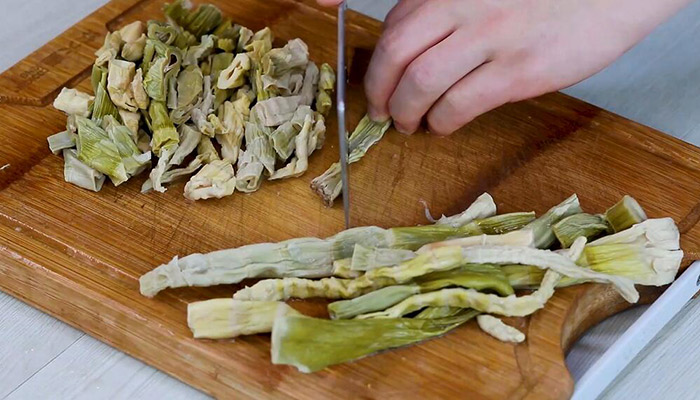 葱油笋干的家常做法 笋干怎么做好吃