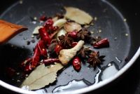 麻辣鸭脖的做法步骤3