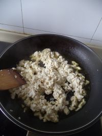 荠菜豆腐春卷的做法步骤5