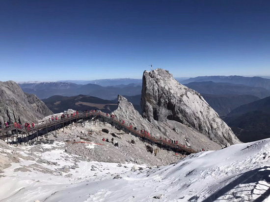 玉龙雪山在哪个城市