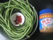 花生酱拌豇豆-首发的做法步骤1