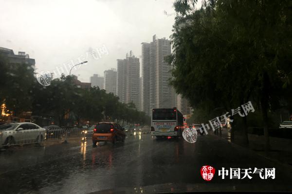 国庆节辽宁阴雨相伴强冷空气来袭 明后天气温降幅达8℃