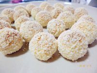【手工美食】椰蓉球的做法步骤9