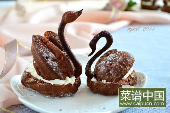 黑天鹅泡芙
