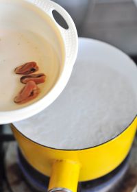 咖喱海鲜乌冬面的做法步骤2