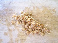 鸡蛋虾米韭菜盒子的做法步骤2