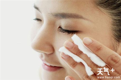 眼部脂肪粒怎么去除？去掉脂肪粒的5种方法