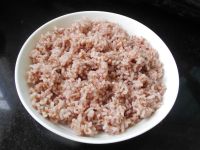 泰式辣炒花生红米饭的做法步骤3