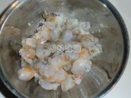 鲜虾仁鸡蛋羹的做法步骤2