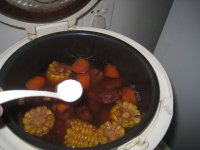 莲藕葛根排骨汤的做法步骤9