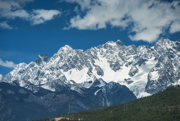 香格里拉雪山有那些 香格里拉四大雪山介绍