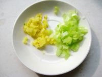 剁椒豇豆碎的做法步骤2