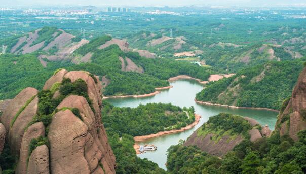 龙虎山在哪里 龙虎山是哪个省哪个城市