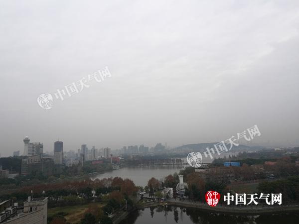 今夜起湖北开启雨雪降温模式 全天气温不足10℃湿冷明显