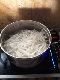 萝卜汆羊肉的做法步骤3