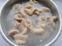 尖椒肥肠的做法步骤6